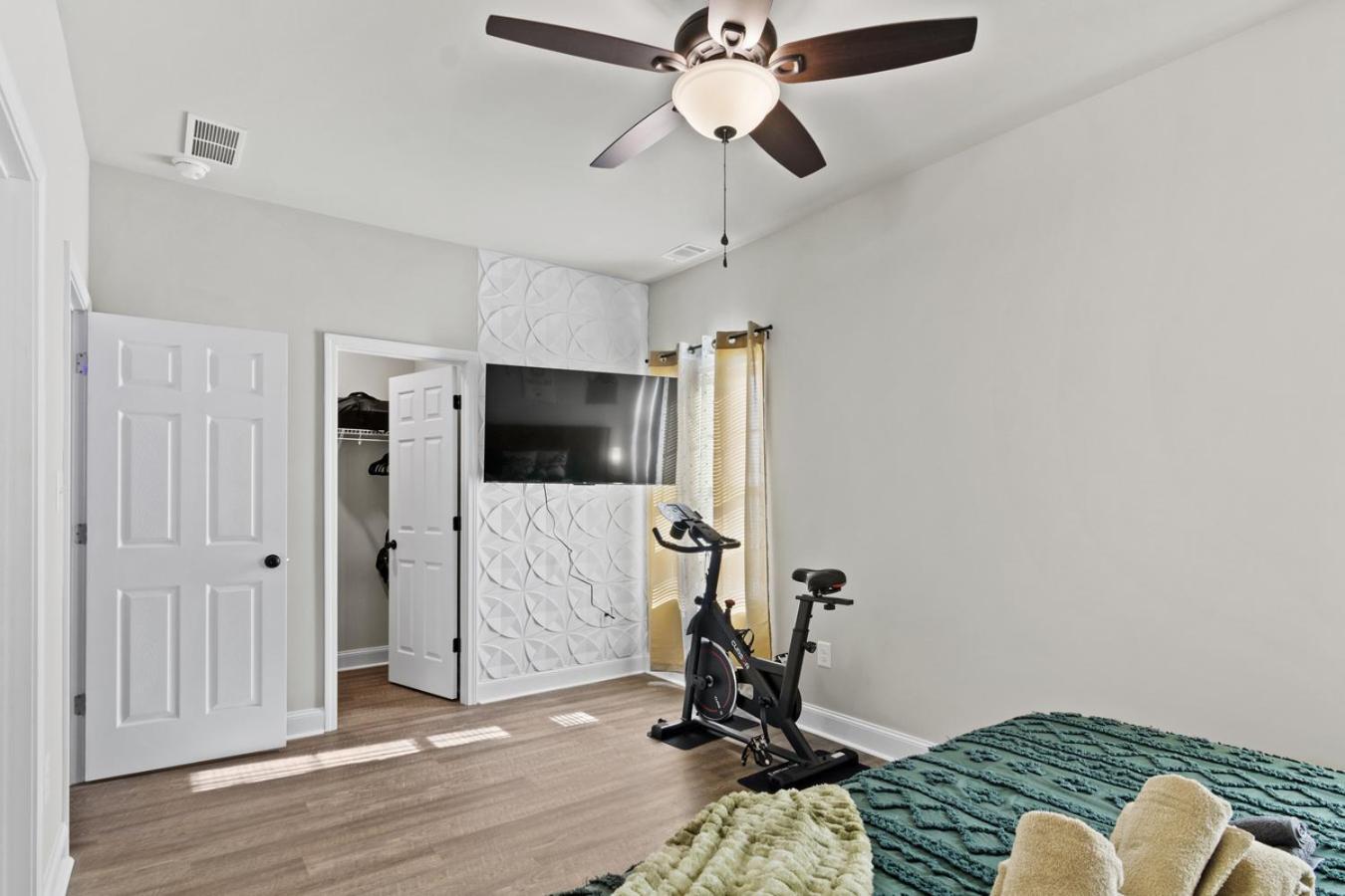 2 King Beds, Arcade Room, Mins From Dt & Uga *