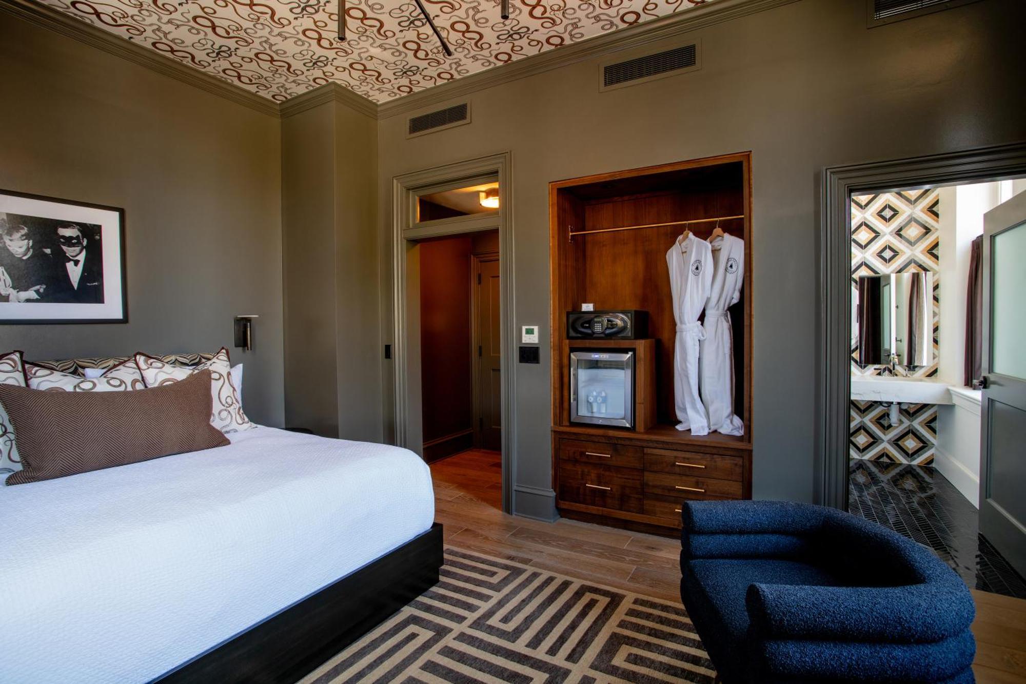 The Bell By Kasa 4* Athens