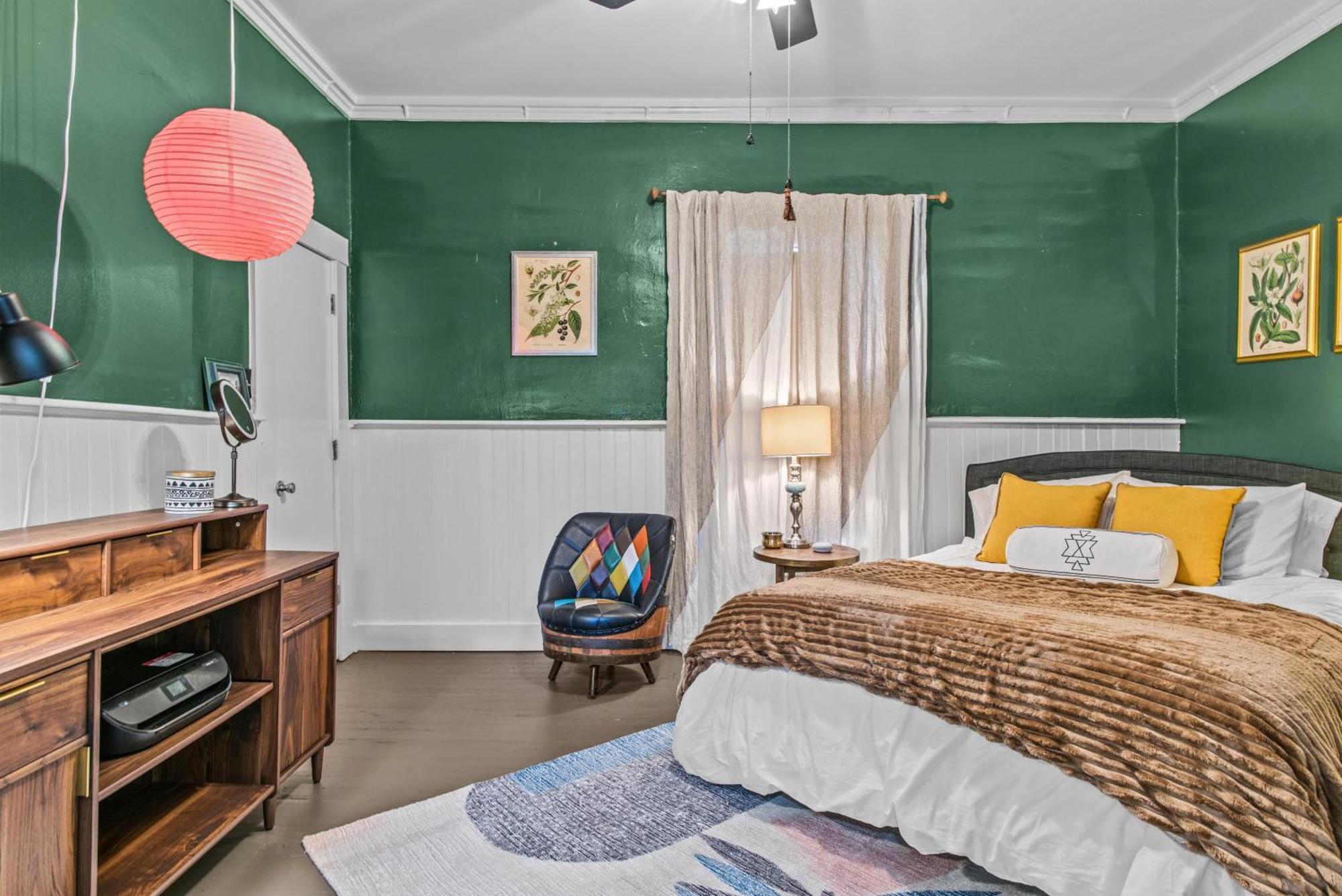 Lenoir Holiday home *