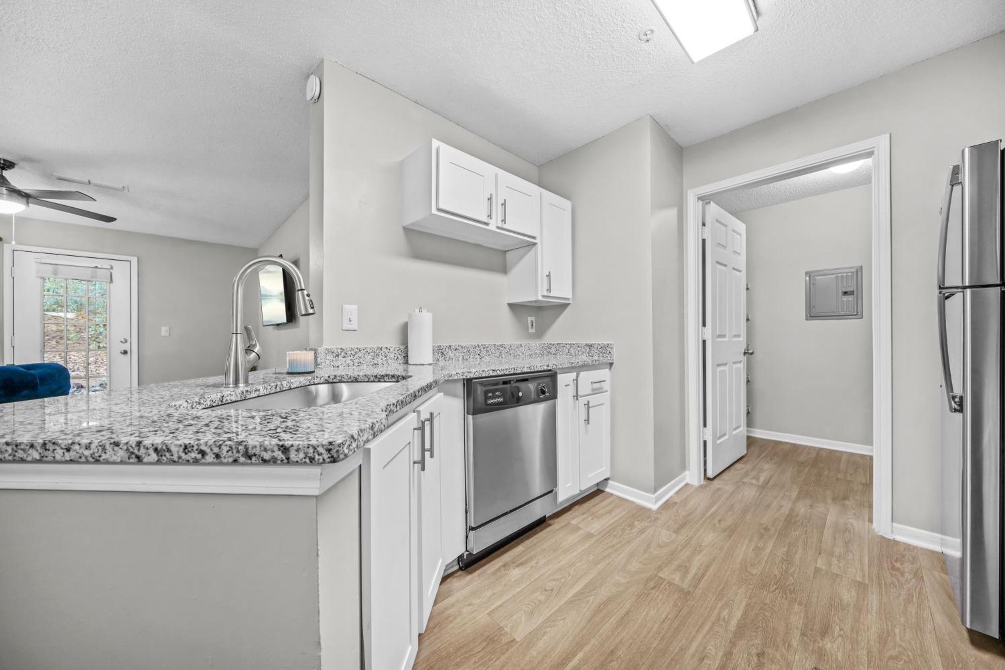 Lux 3br, Prime Location Near Uga & Downtown * Athens