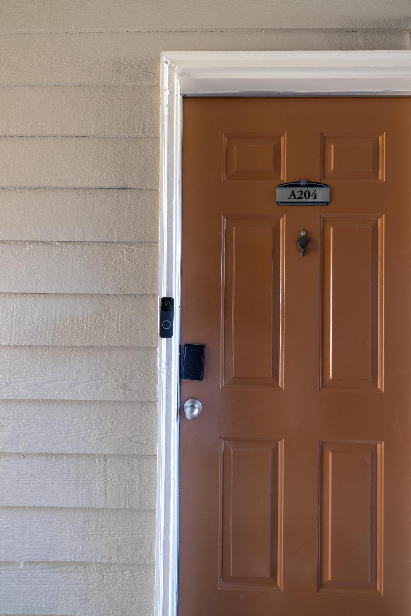 Apartment Cozy 2br Steps From Uga & Downtown Ga *