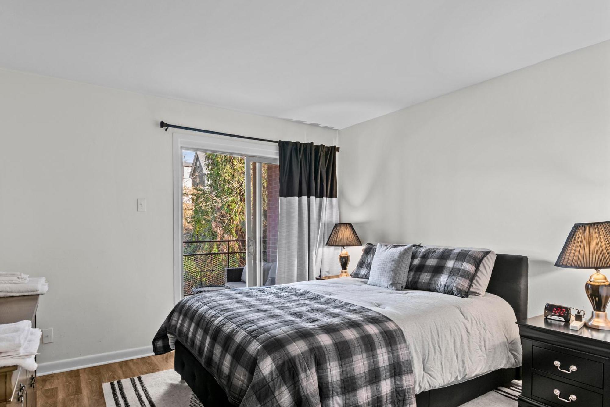 Classic Getaway At Stadium Village *