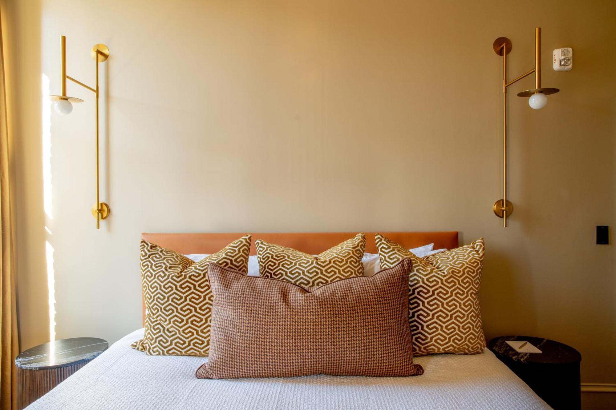 The Bell By Kasa 4*