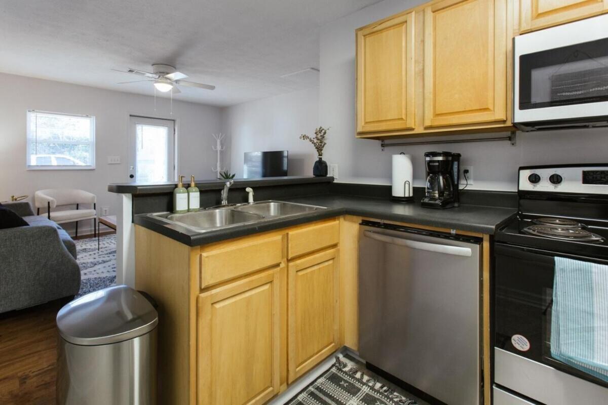 The Cozy Corner Near Downtown 2br Athens