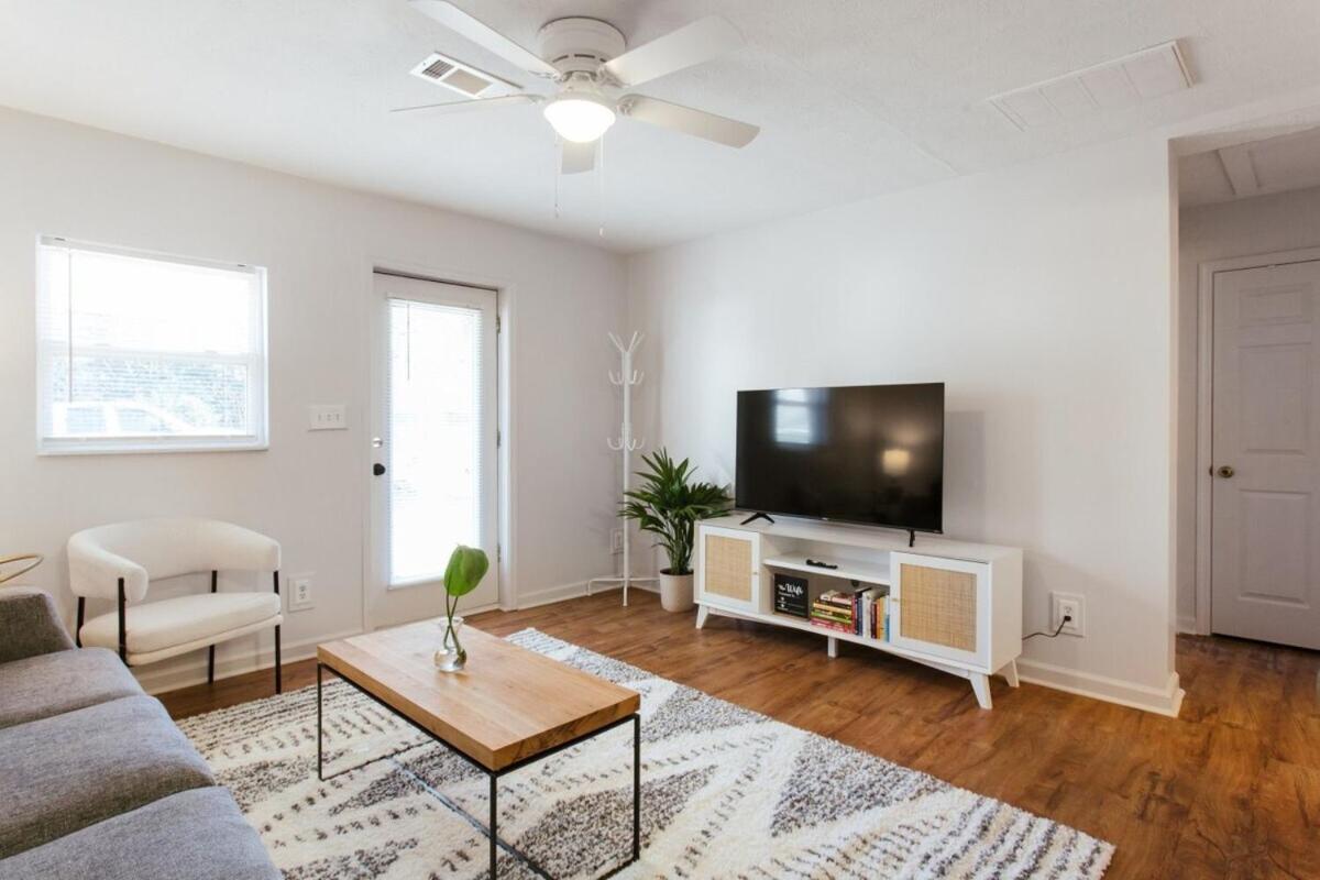 The Cozy Corner Near Downtown 2br * Athens