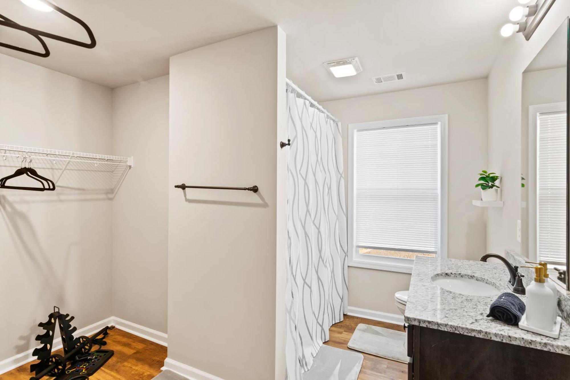 Cozy & Spacious 2 King Beds Near Uga & Downtown Holiday home *