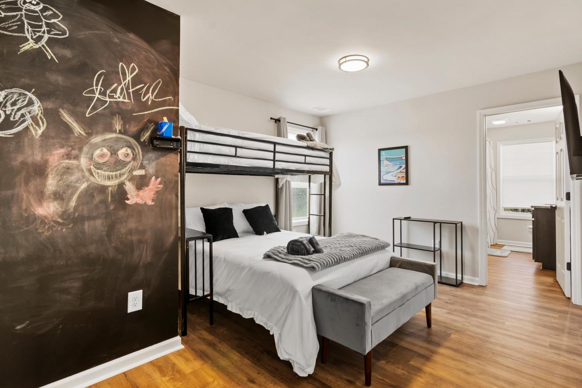 Holiday home Cozy & Spacious 2 King Beds Near Uga & Downtown