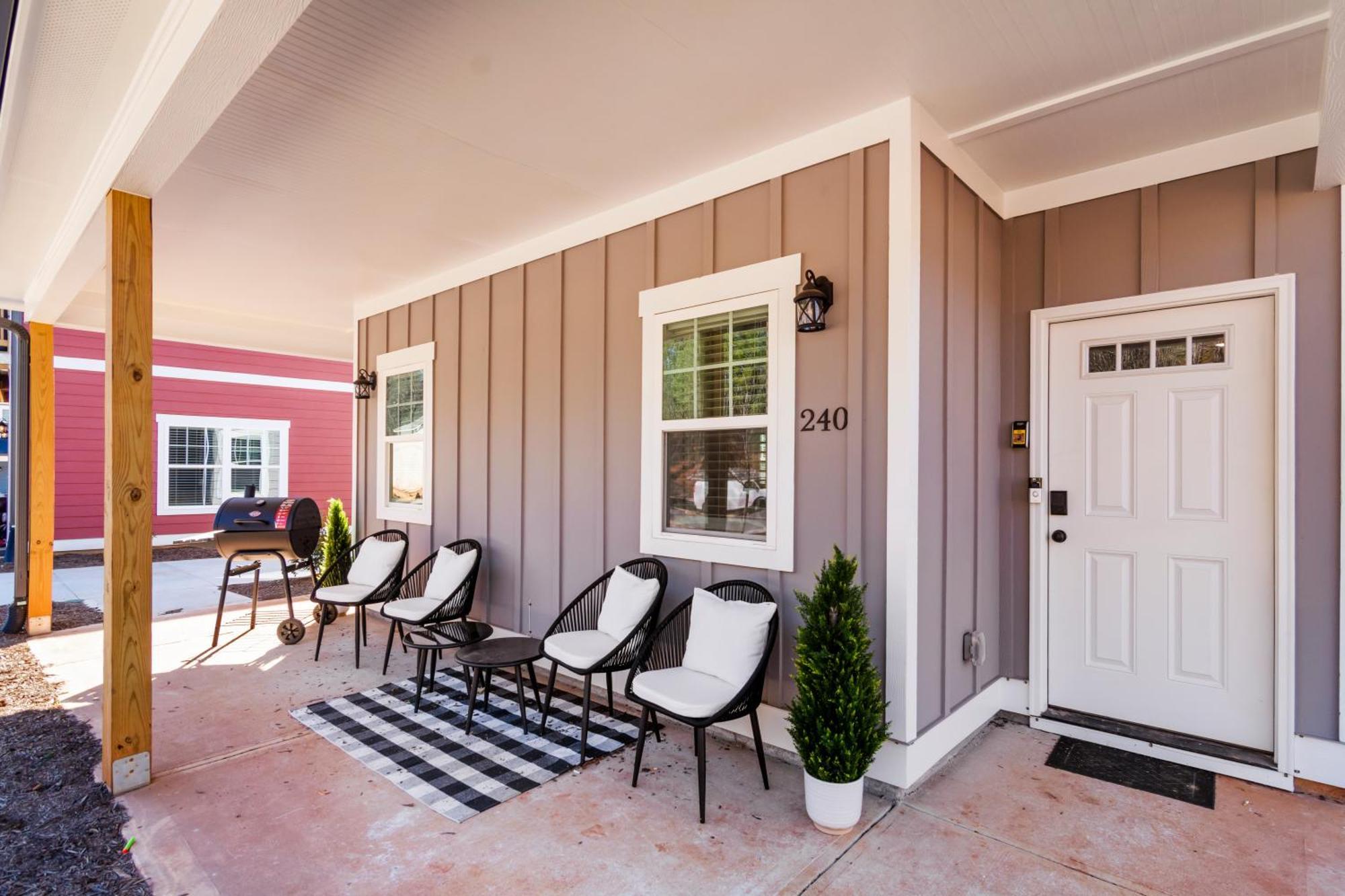Cozy & Spacious 2 King Beds Near Uga & Downtown Holiday home *