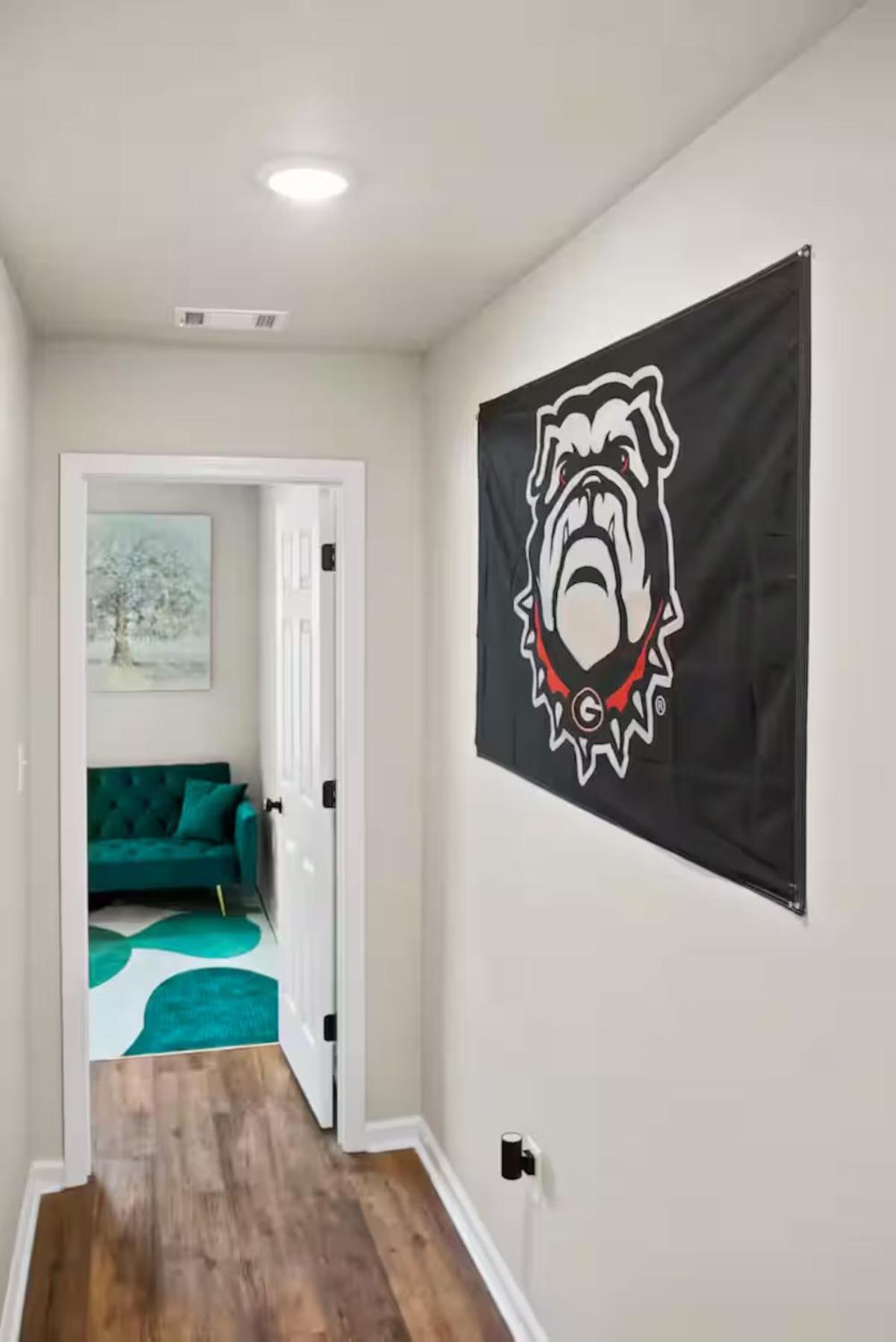 4 King Beds - Sleeps 24 - By Dt & Uga - Game Athens