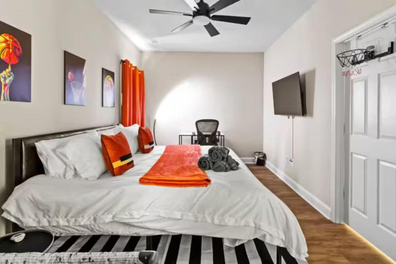 Apartment 4 King Beds - Sleeps 24 - By Dt & Uga - Game Athens