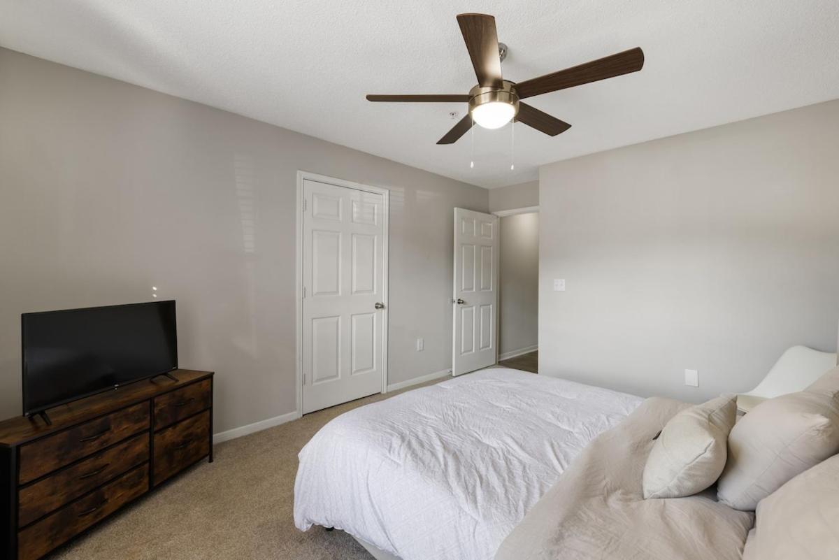 Cozy 2br Retreat Near Uga And Downtown Apartment *