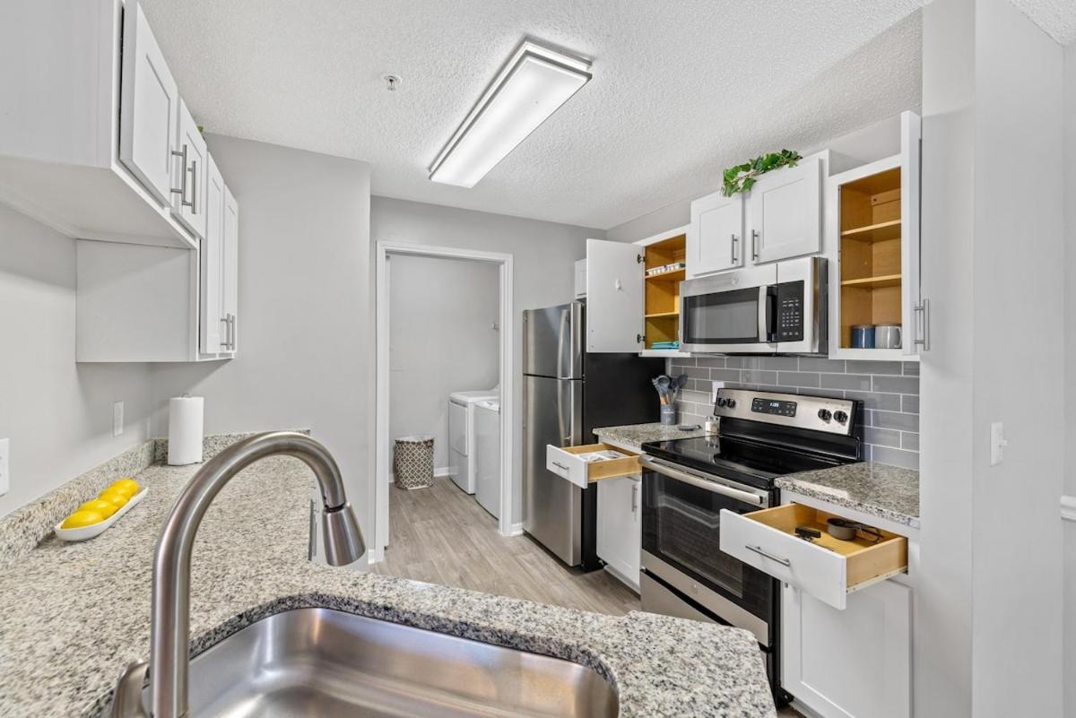 Cozy 2br Retreat Near Uga And Downtown Apartment