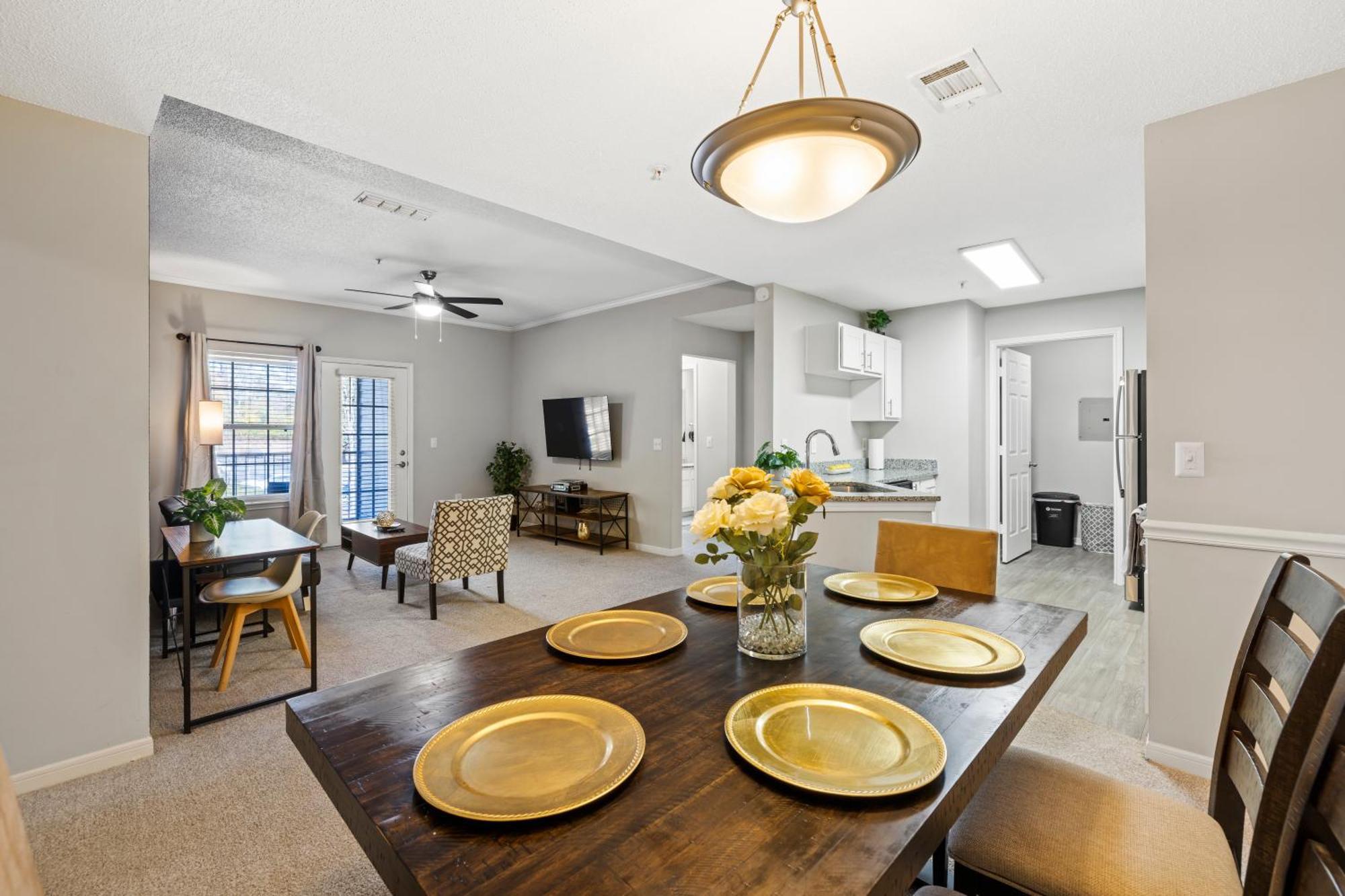 Charming 3br Abode Near Uga And Downtown Apartment
