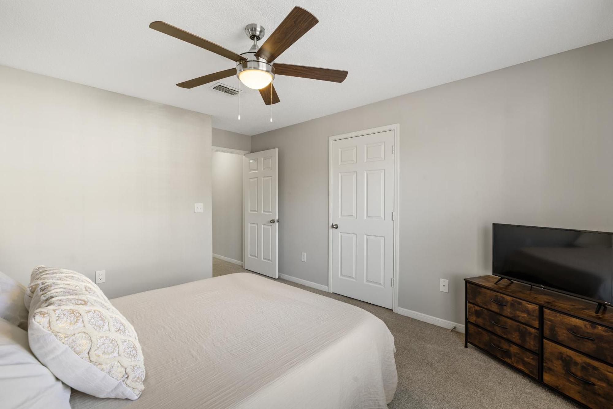 Charming 3br Abode Near Uga And Downtown Apartment