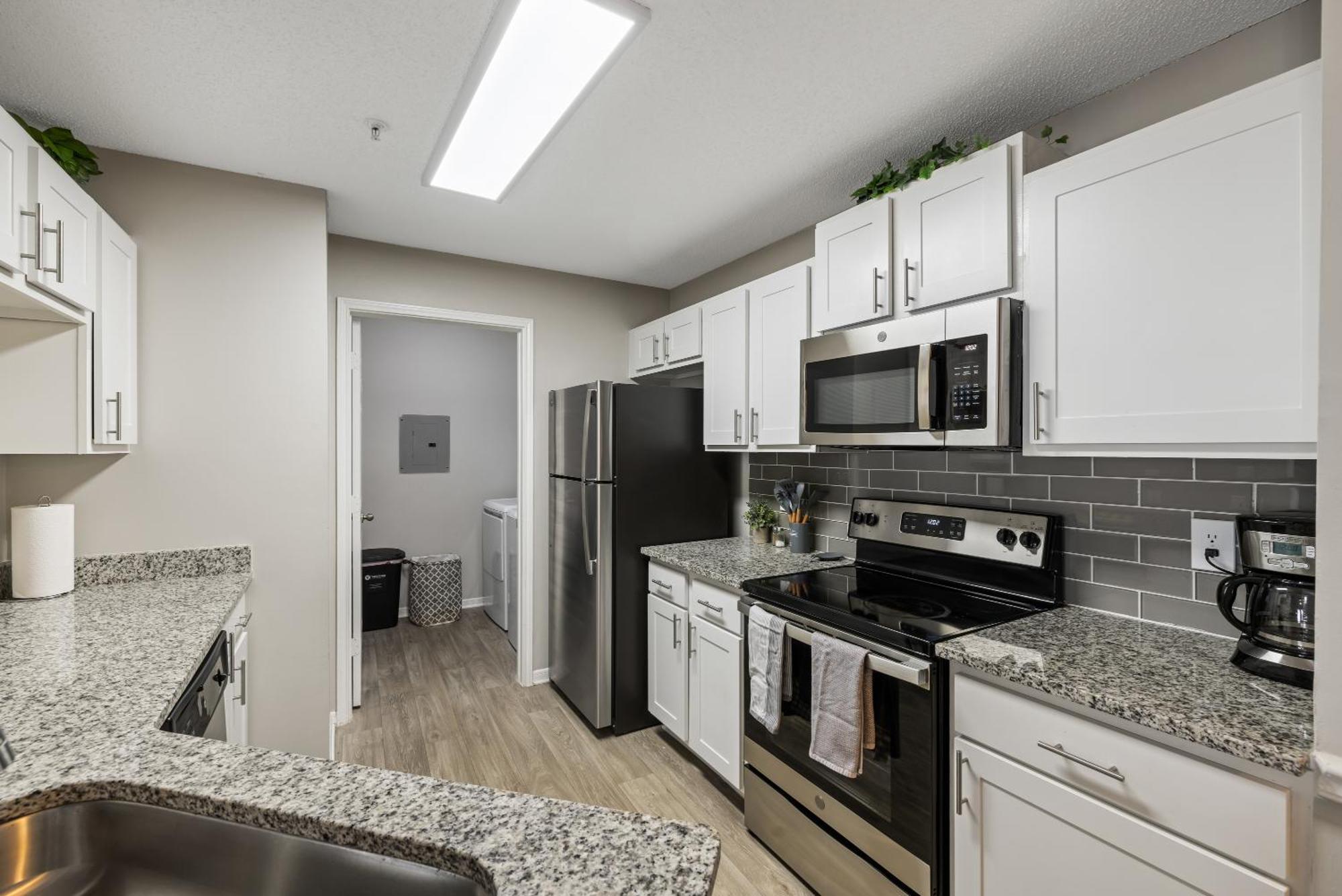 Apartment Charming 3br Abode Near Uga And Downtown *