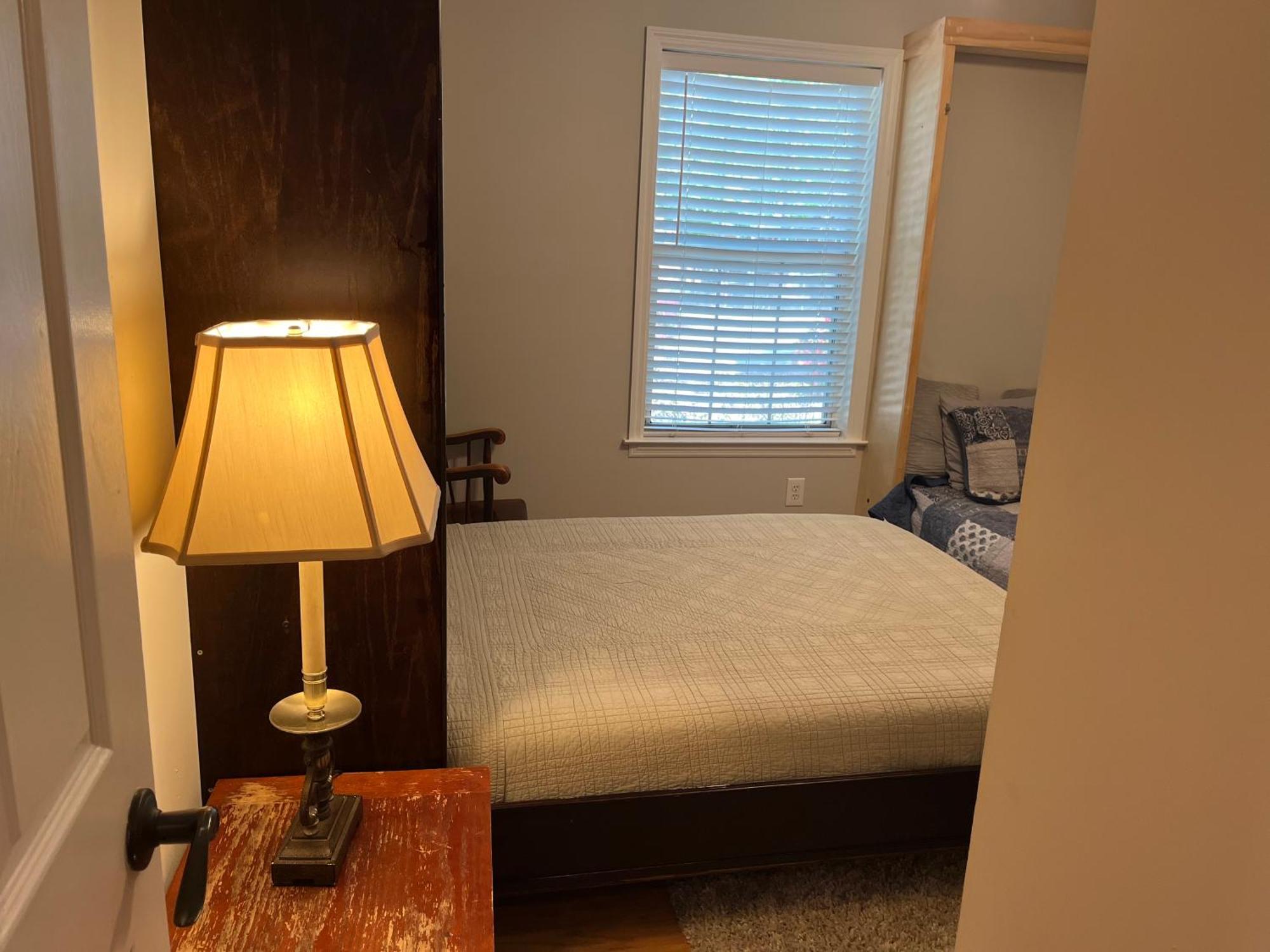 Spacious 3 Bedroom 2 Bath Close To Five-points In Athens