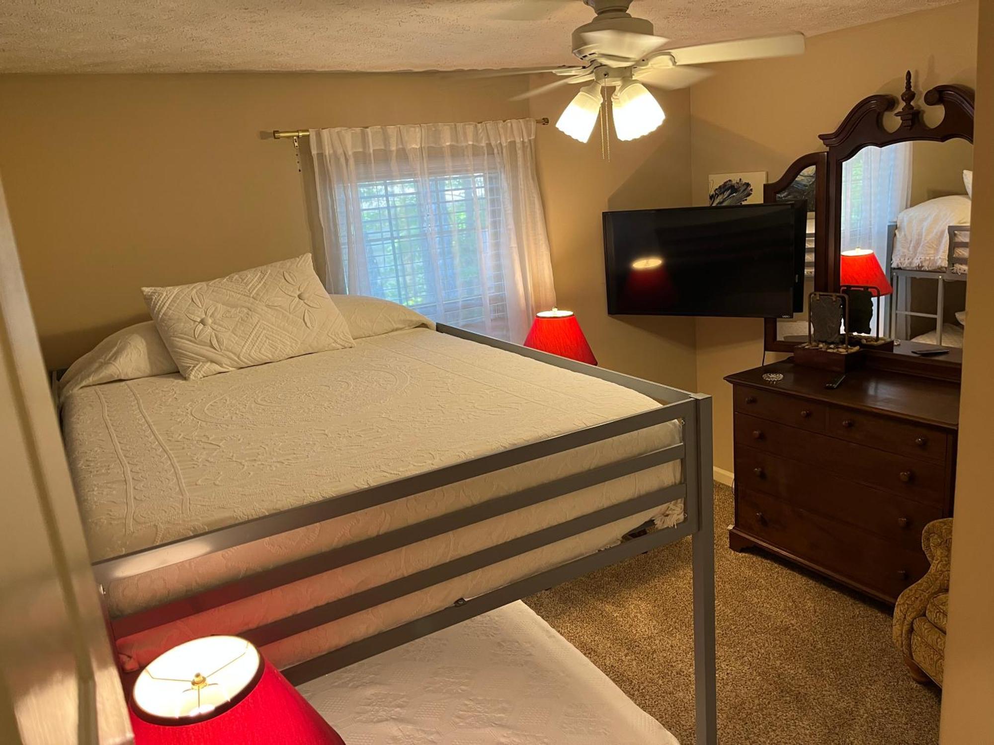 Classic Condo: Downtown Retreat