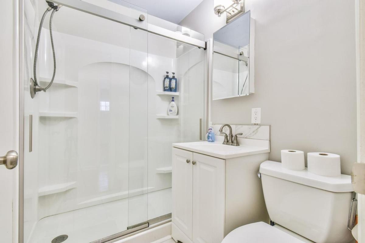 5 Minutes To Downtown Athens! - 4 Bedroom!