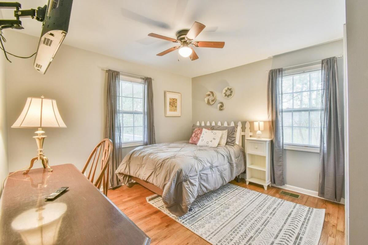 5 Minutes To Downtown Athens! - 4 Bedroom! *