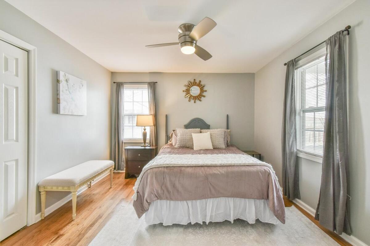 5 Minutes To Downtown Athens! - 4 Bedroom! *