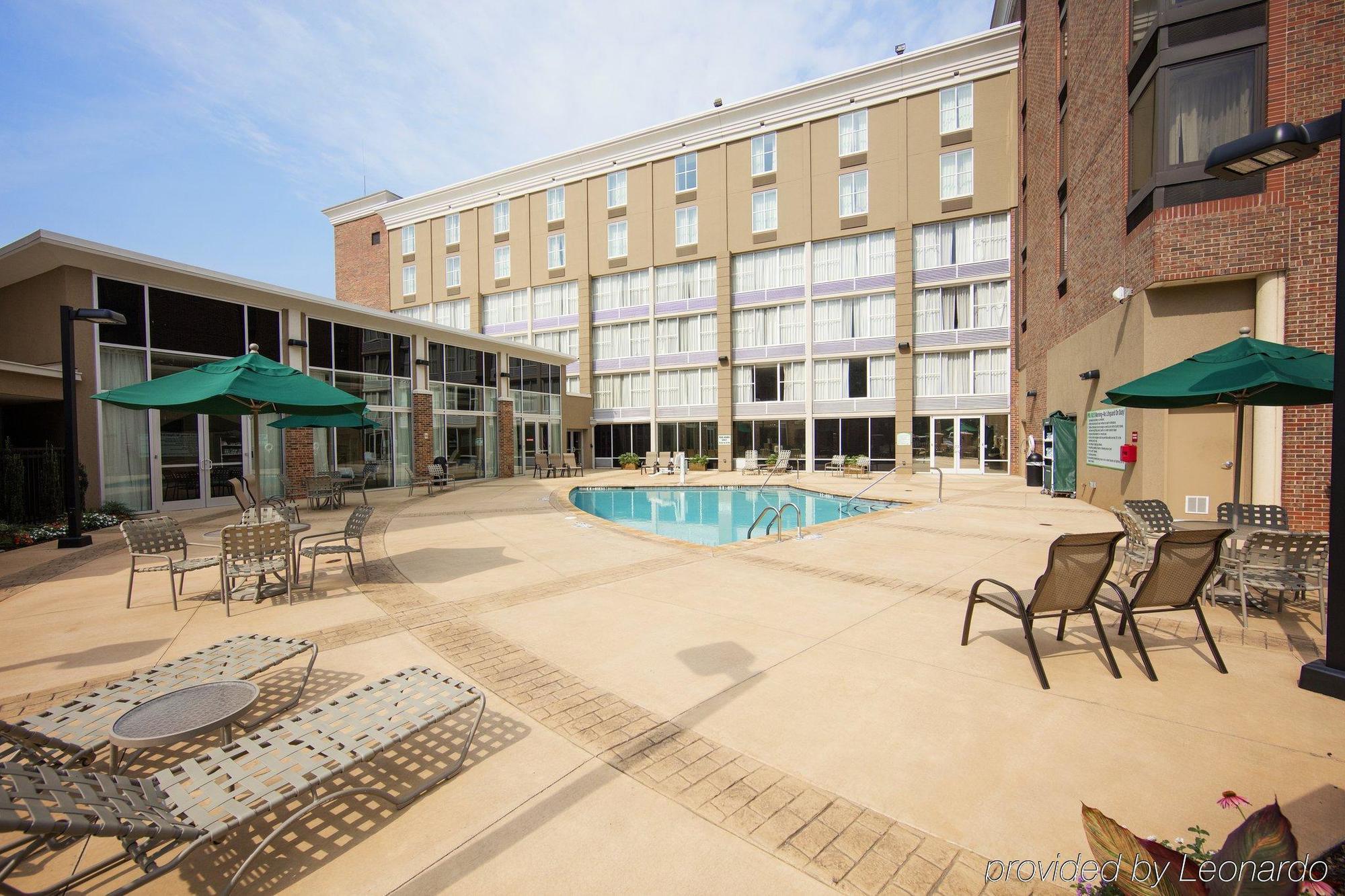 - Area Hotel 3*