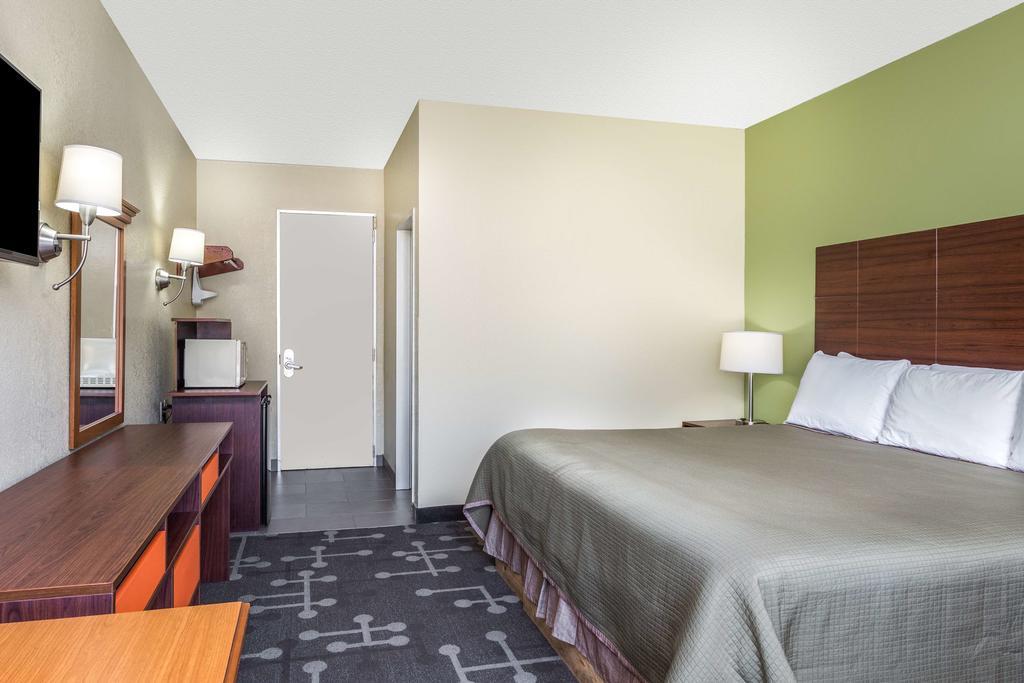 Hotel Howard Johnson By Wyndham 2*
