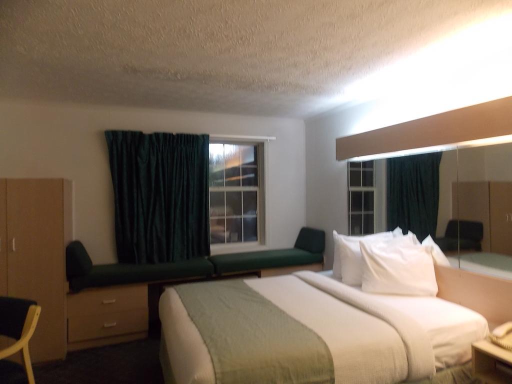 Hotel Microtel By Wyndham