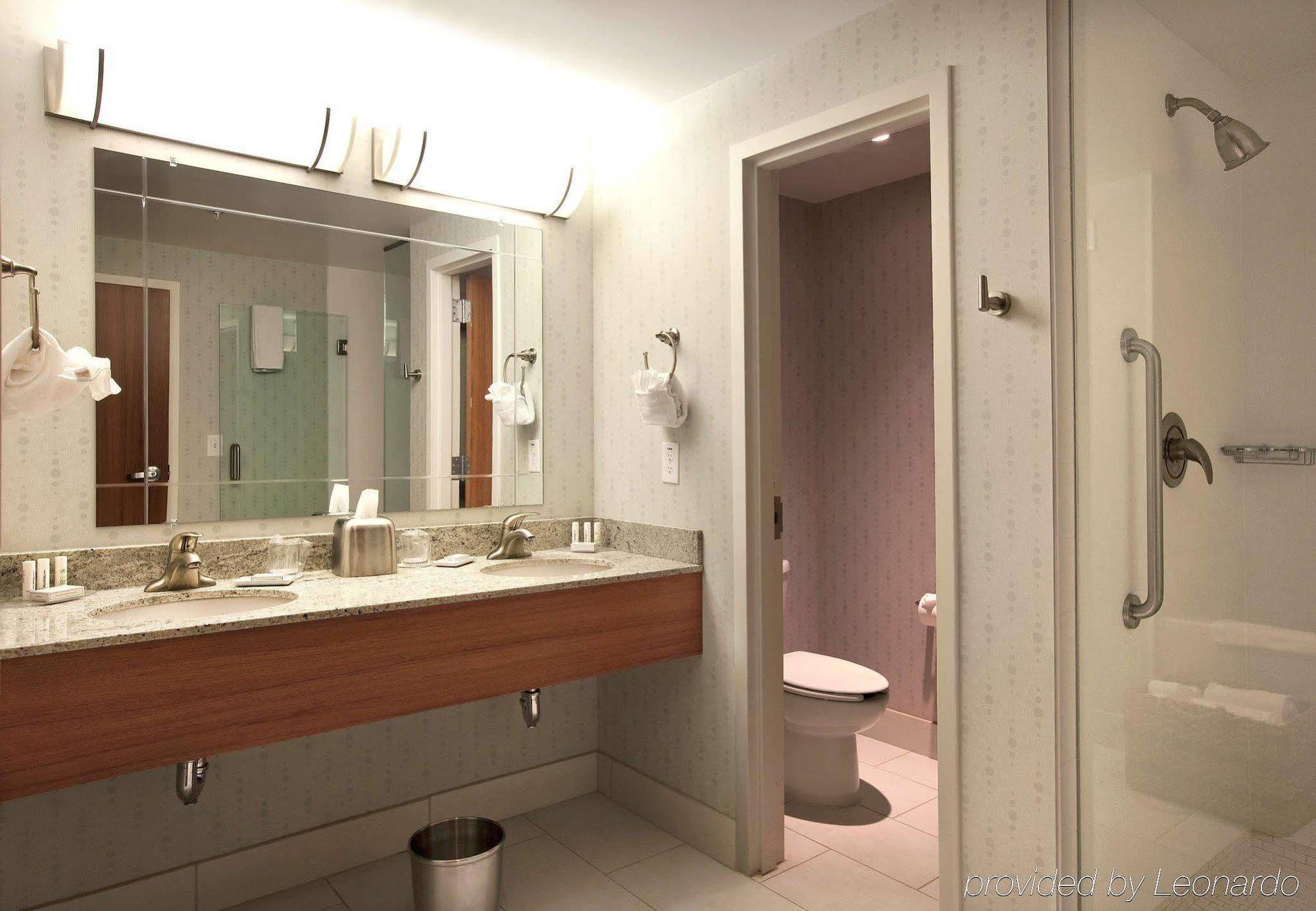 Springhill By Marriott West 3*