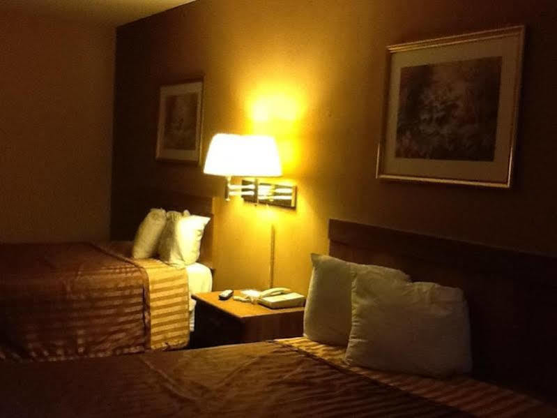 Americas Value Hotel 2*