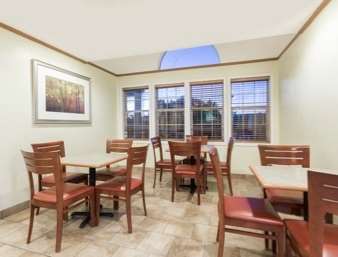 Microtel By Wyndham Athens