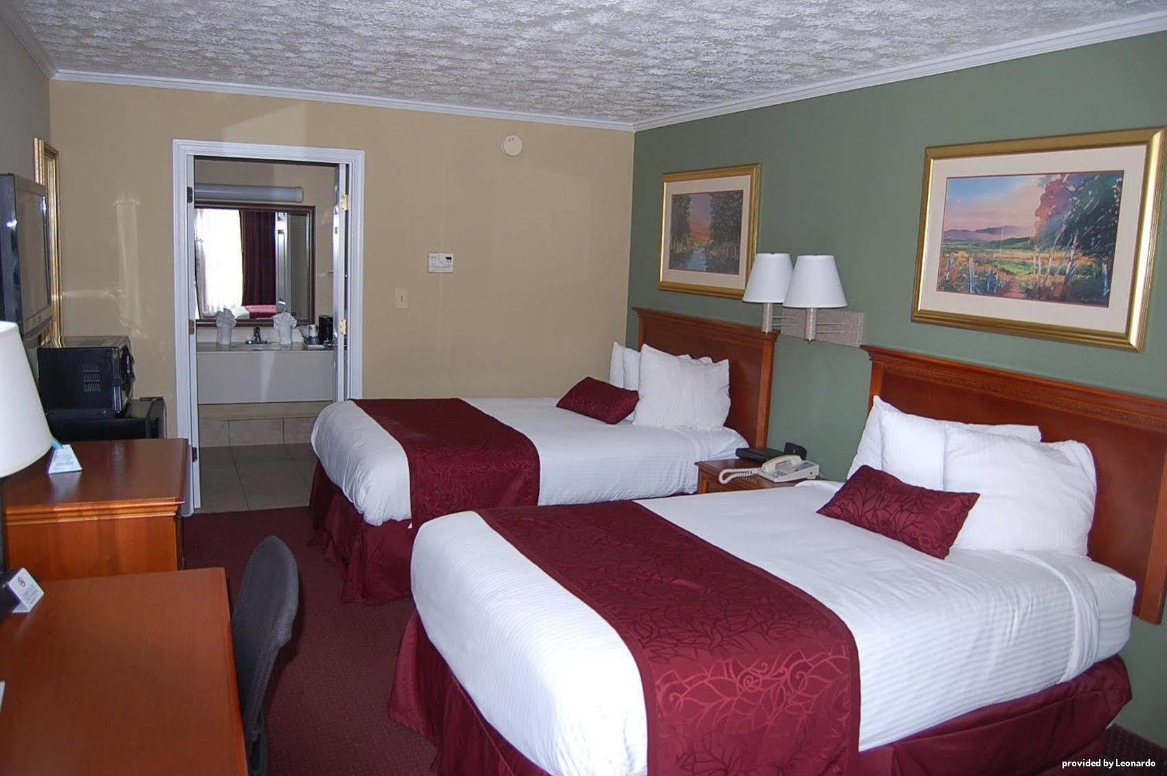 Western Hotel 2*