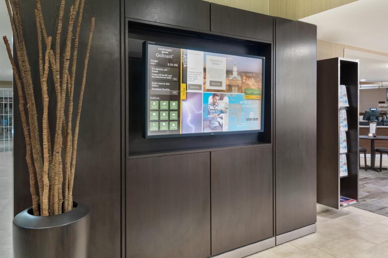 Courtyard By Marriott Downtown 3*