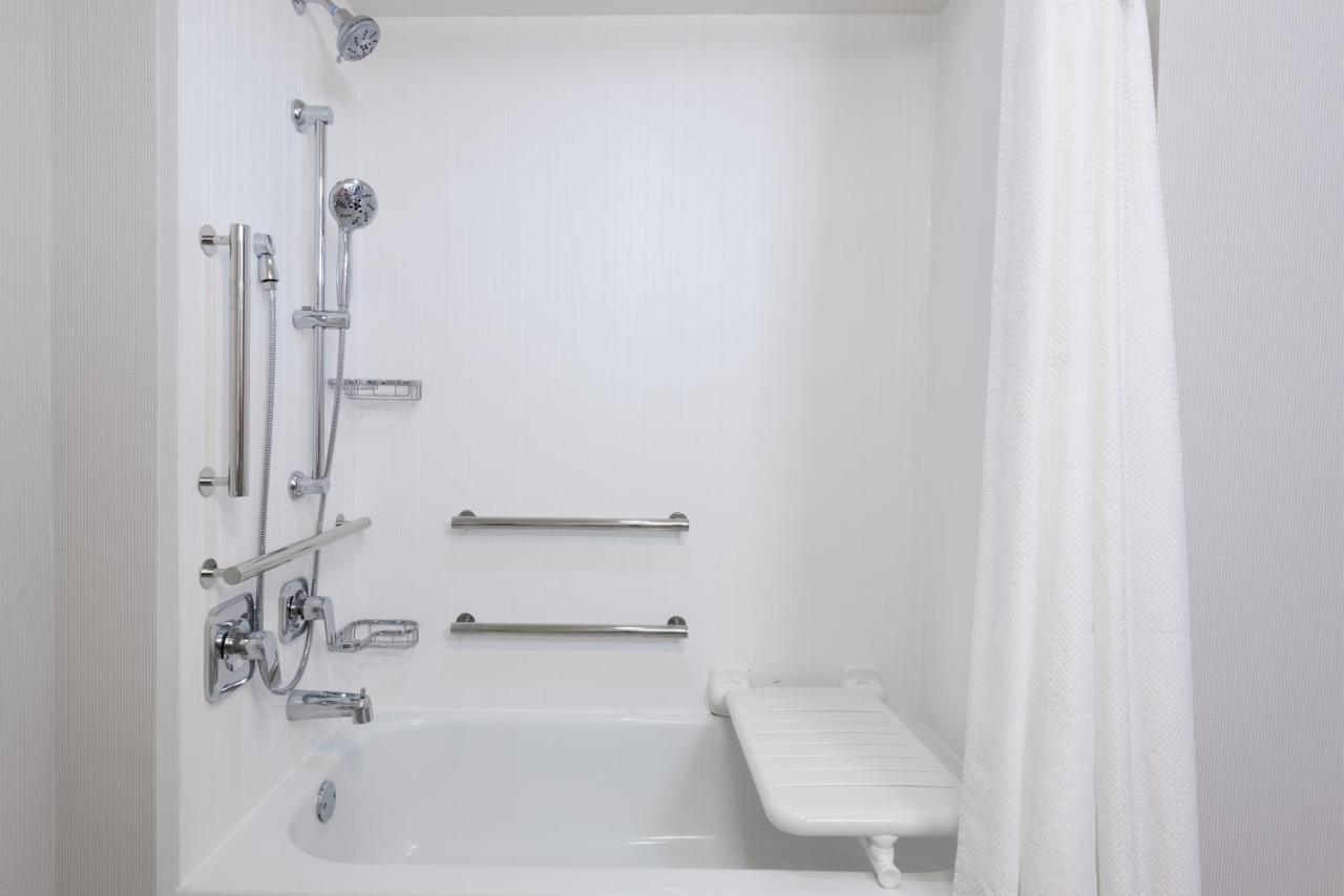 Courtyard By Marriott Downtown Hotel Athens