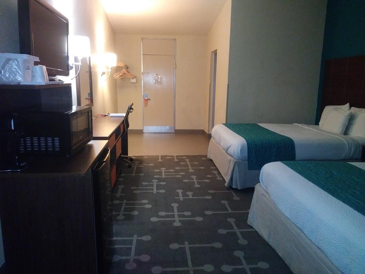 Howard Johnson By Wyndham Athens