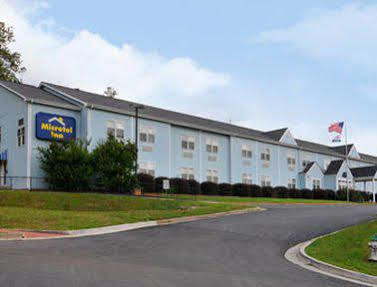 Hotel Microtel By Wyndham 2*