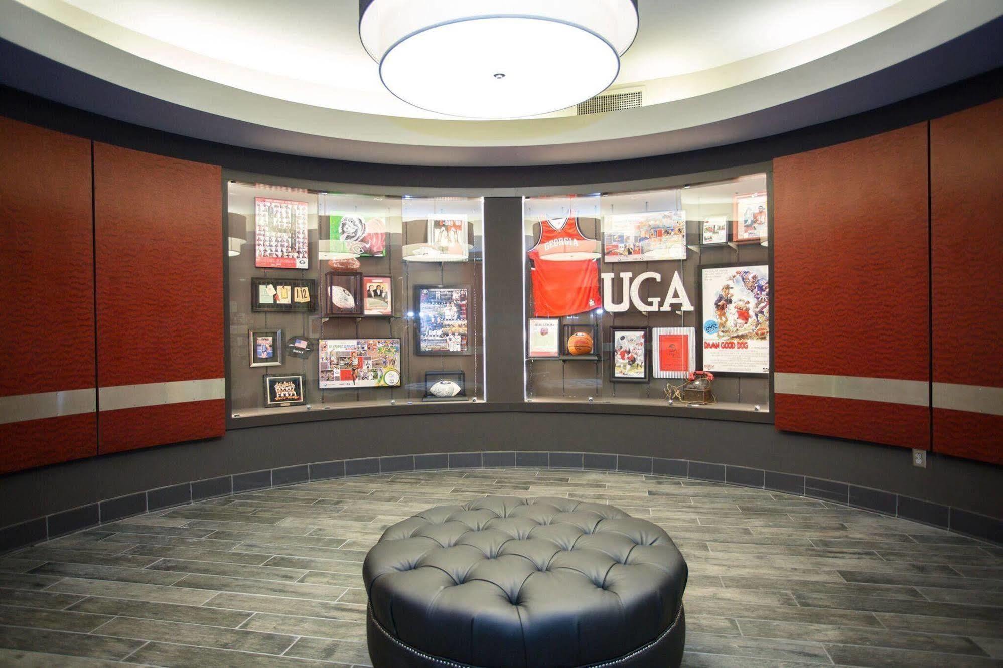 Georgia Gameday Center Hotel 5*
