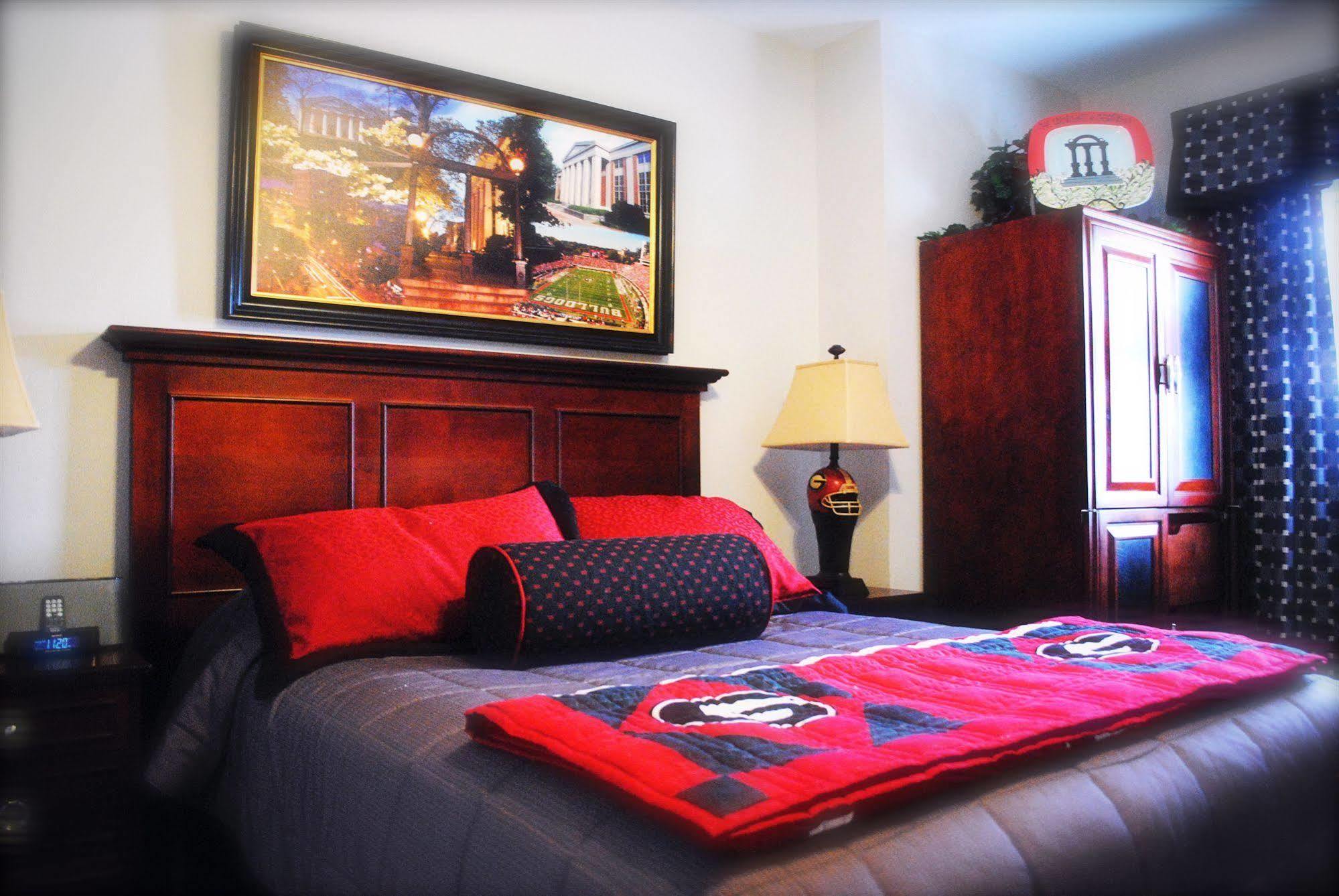 Georgia Gameday Center Hotel 5*