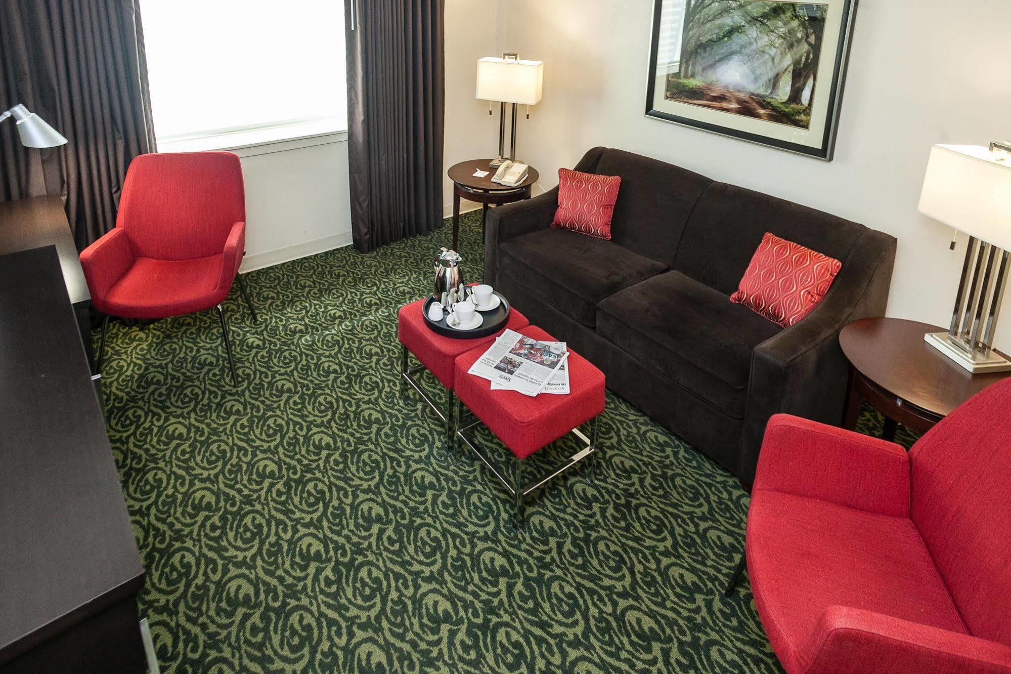 The Of Georgia Center For Continuing Education & Hotel