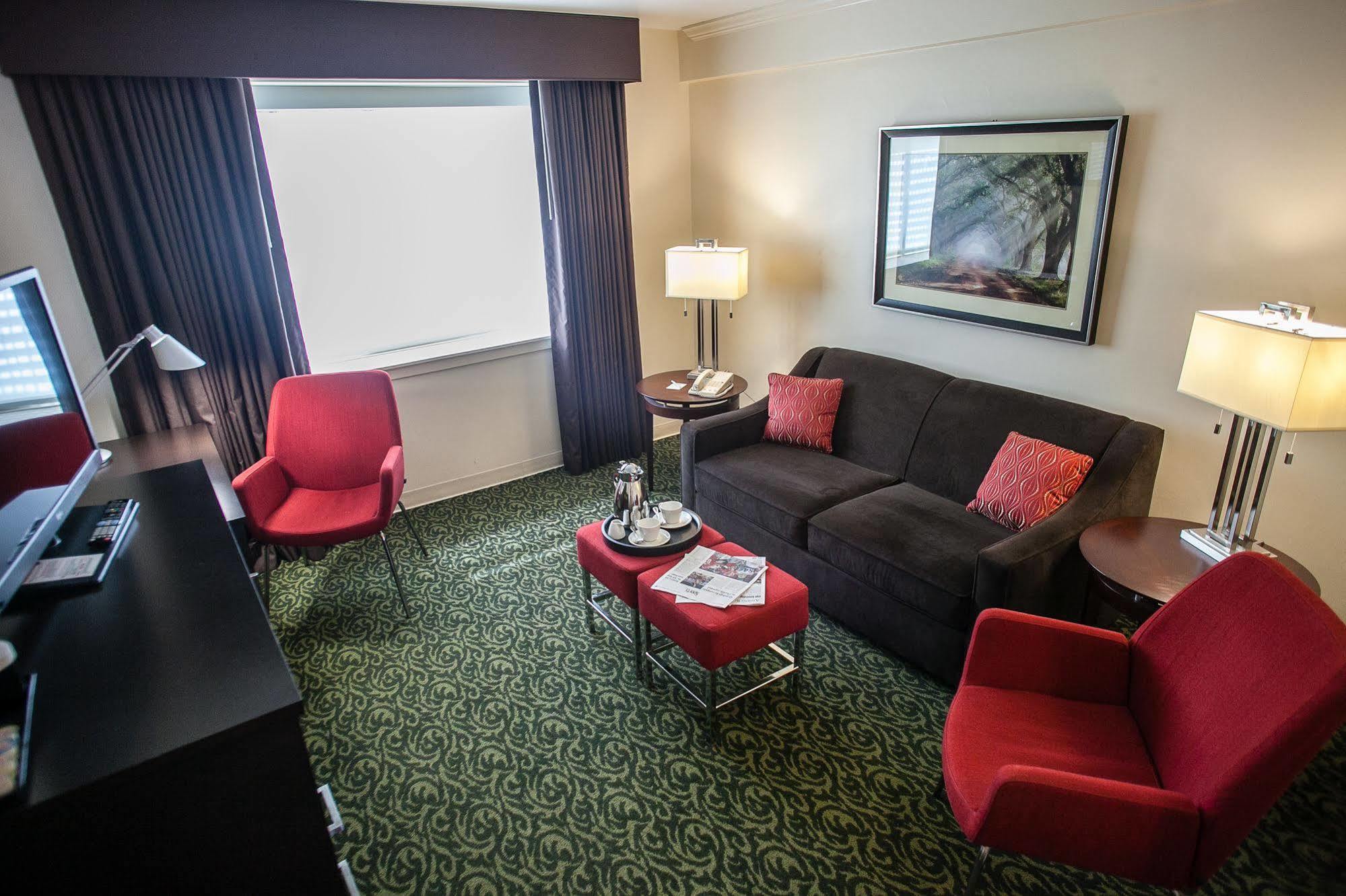 The Of Georgia Center For Continuing Education & Hotel 3*