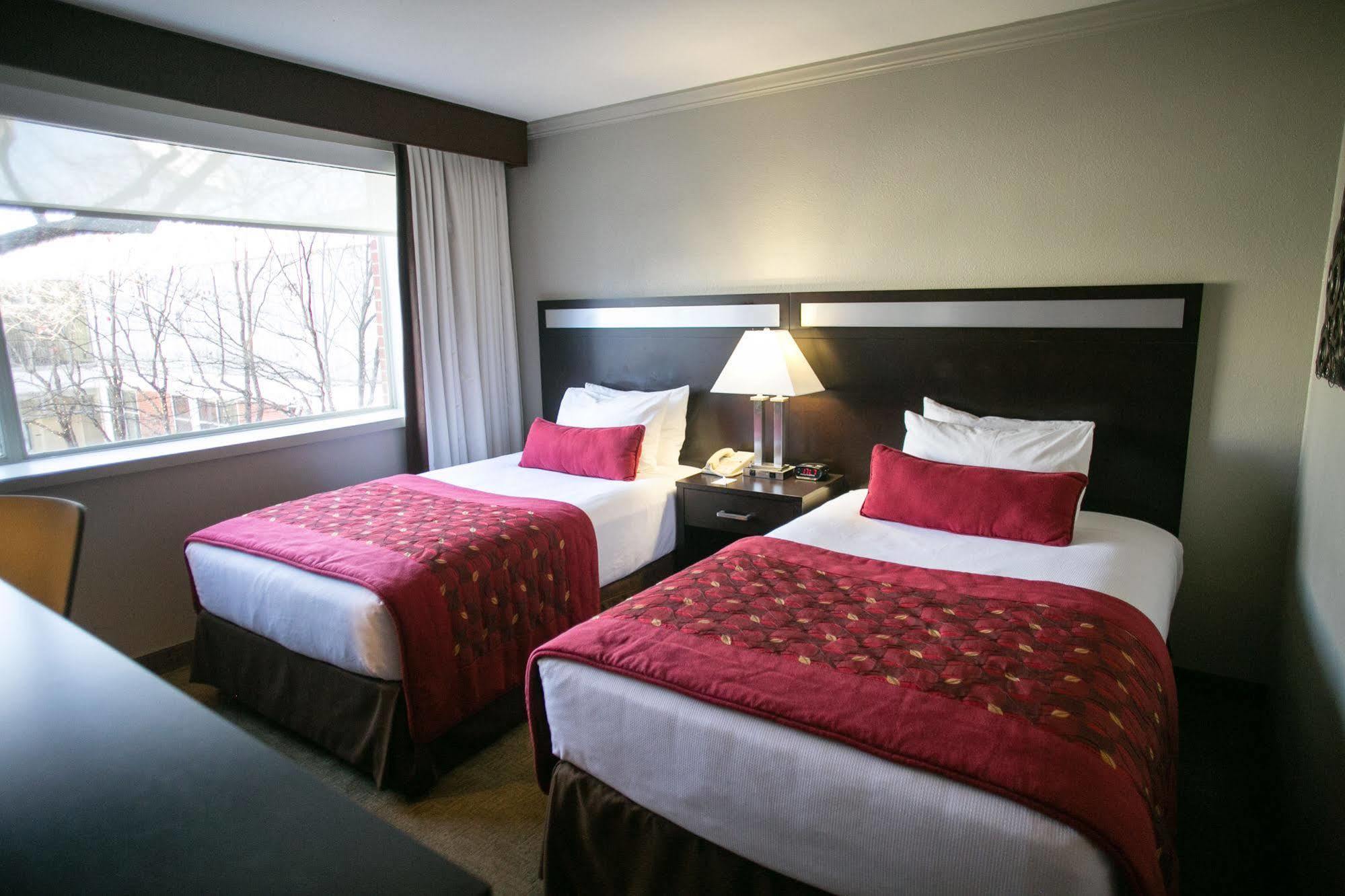 Hotel The Of Georgia Center For Continuing Education & 3*