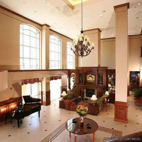 Courtyard By Marriott Downtown 3*