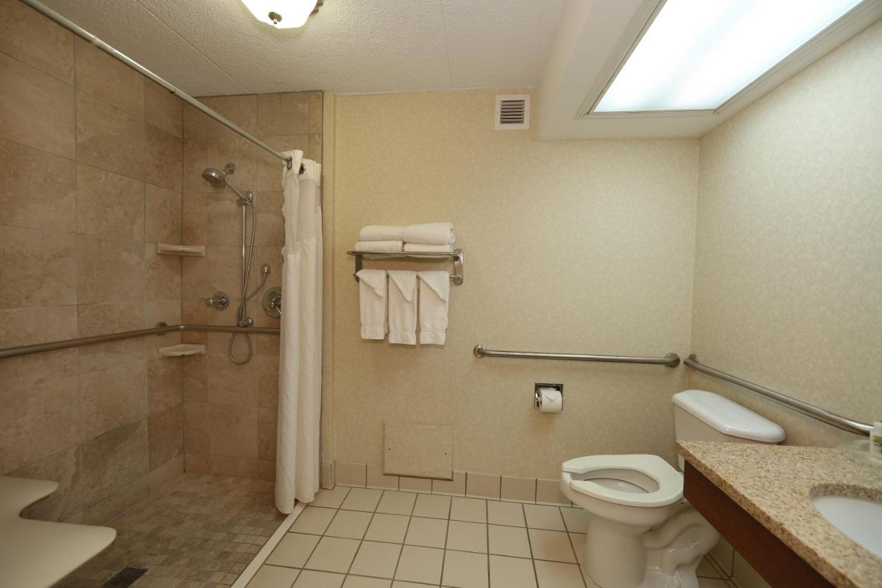 - Area Hotel Athens