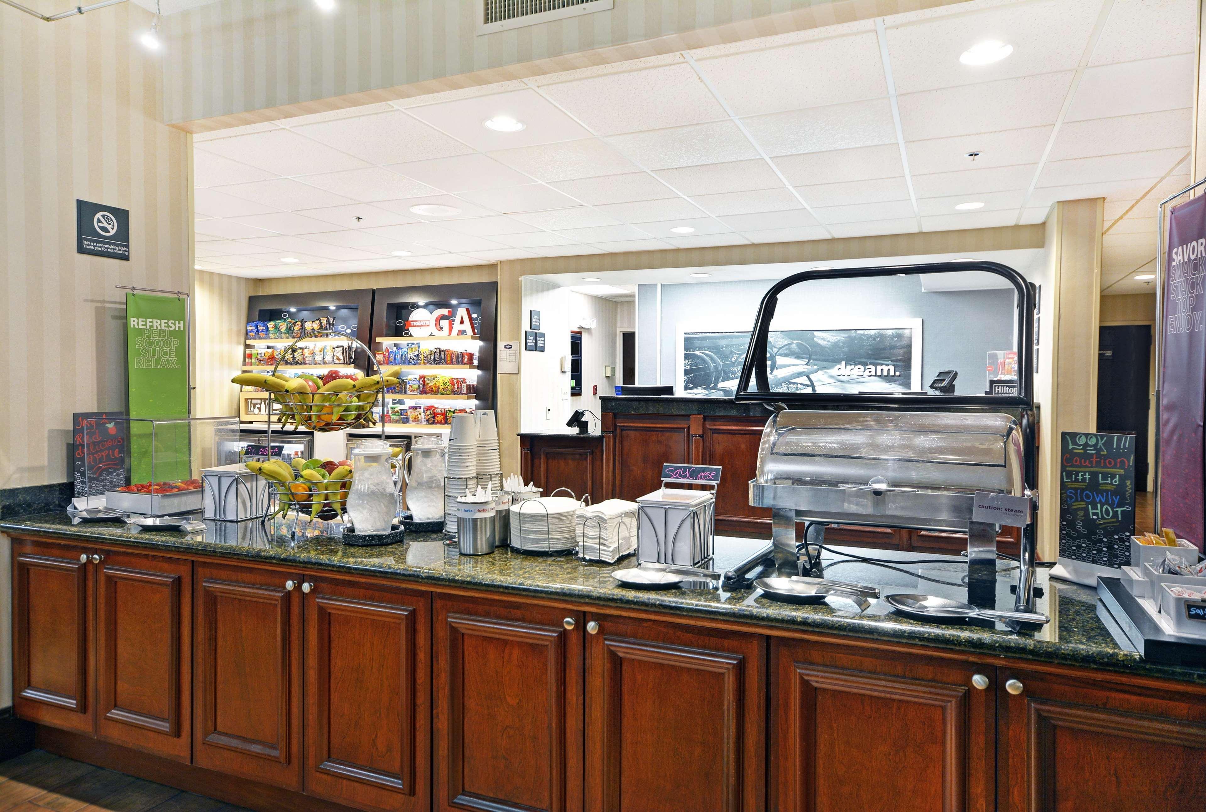 Hotel Hampton 3*