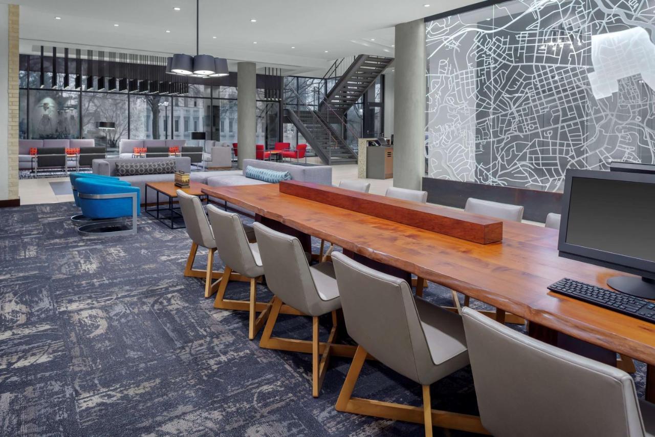 Hyatt Place Downtown 3*
