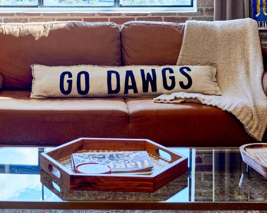 Apartment Uga Penthouse Downtown Walk To Stadium
