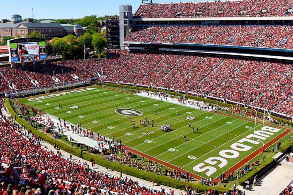 Uga Penthouse Downtown Walk To Stadium * Athens