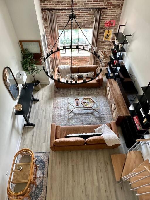 Uga Penthouse Downtown Walk To Stadium Apartment
