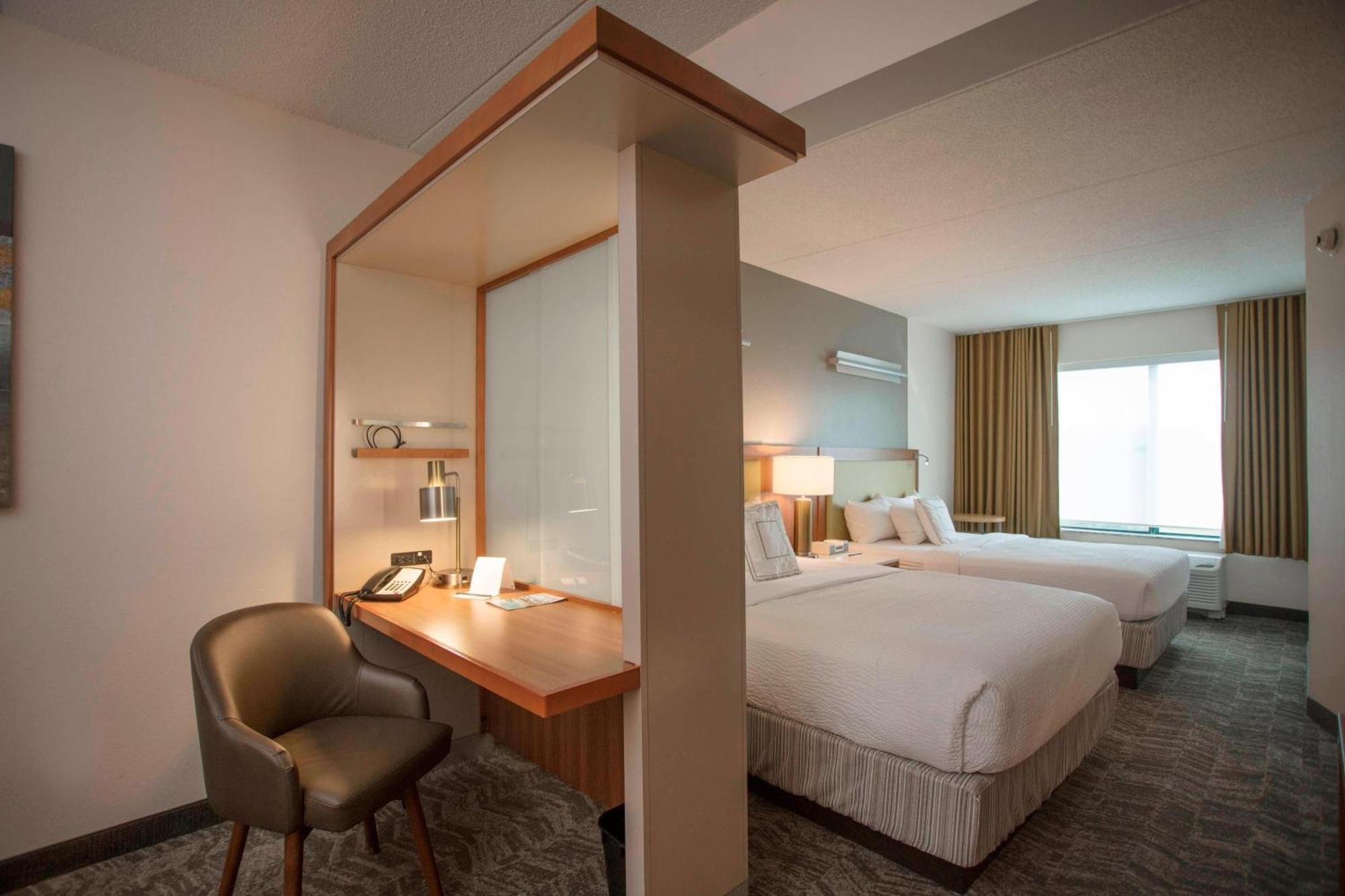 Springhill By Marriott West 3*