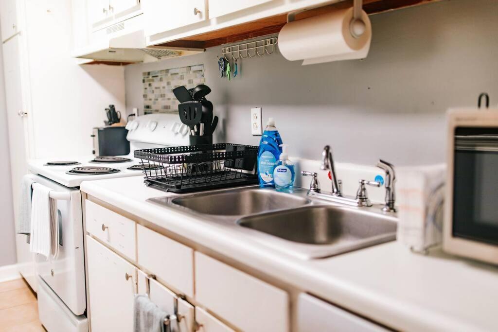 Cozy 3-bed Getaway, Right Near Uga! * Athens