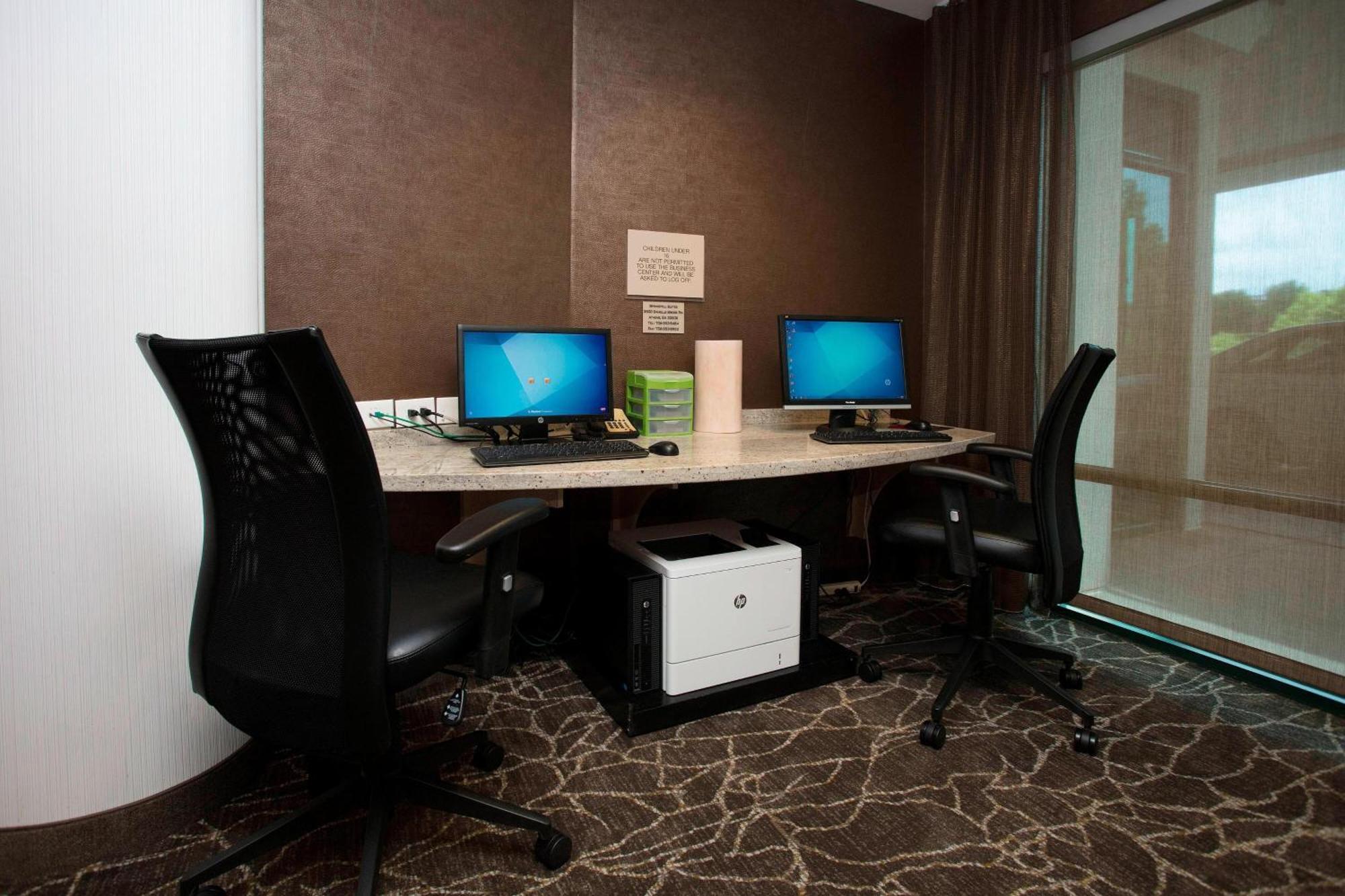 Springhill By Marriott West 3*